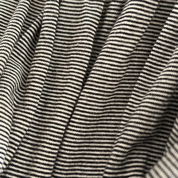 H&M Casual Dress l SIZE M - Picture 4 of 5